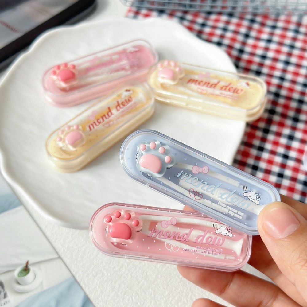 Travel Accessories Kit For Women - طقم حافظة عدسات لاصقة بتصميم مخالب