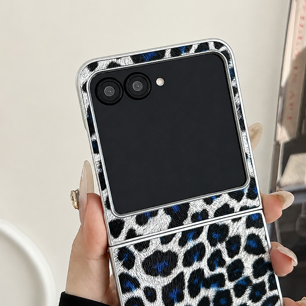 حافظة هاتف قابلة للطي بطبعة جل - مراجعة Travel Accessories Men وسعره
